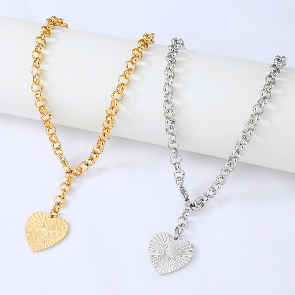 Love Necklace - Heart Pendant Chain in Gold and Silver
