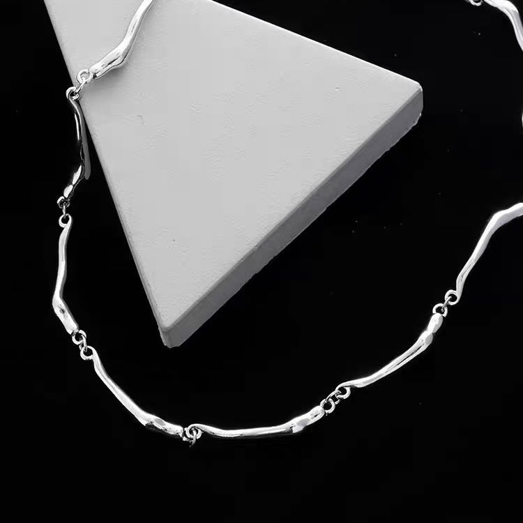 Twisted Wave Chain