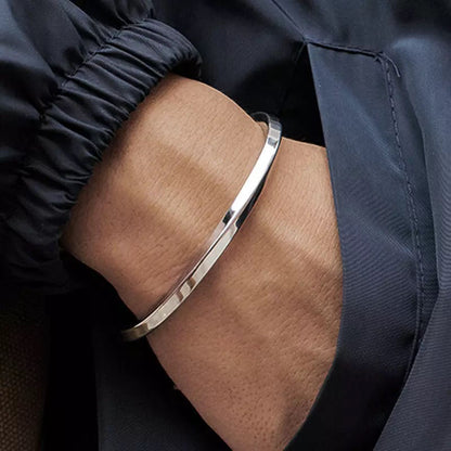 Curvy Bracelet