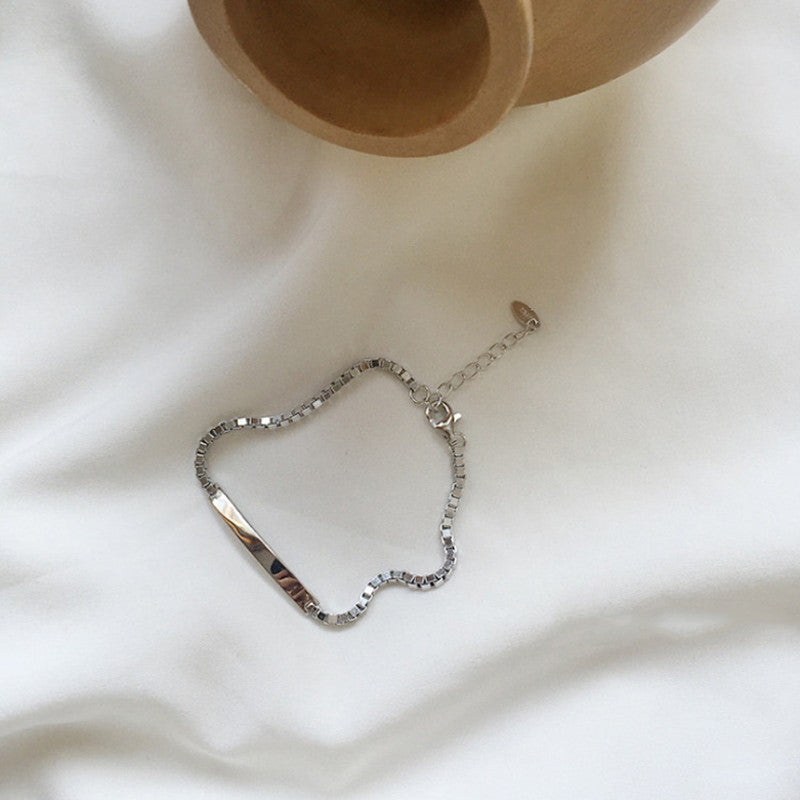 Single Plate Bracelet - Sleek Minimalist Design