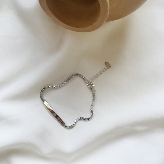 Single Plate Bracelet - Sleek Minimalist Design