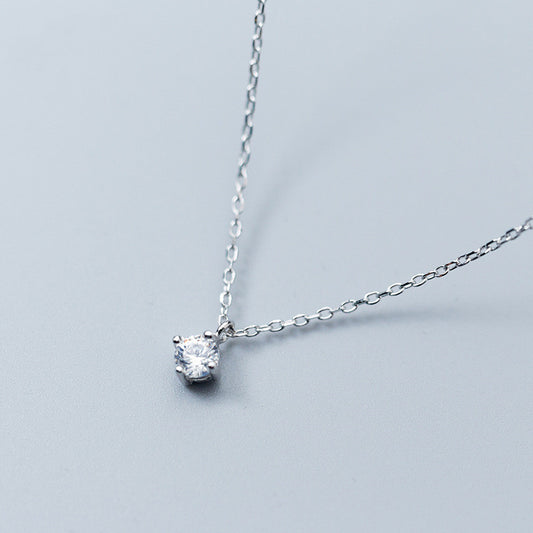 Crystal Necklace - Elegant and Minimalist Design