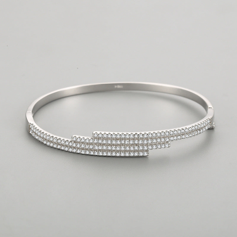 Zircon Lines Bracelet - Dazzling and Stylish Accessory