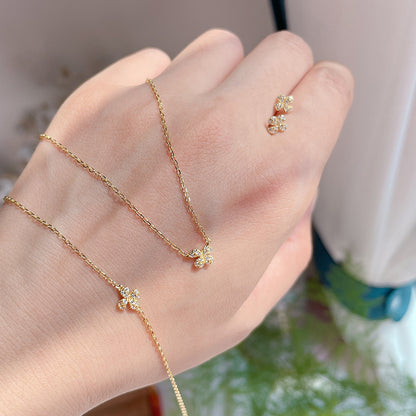 Petals Necklace